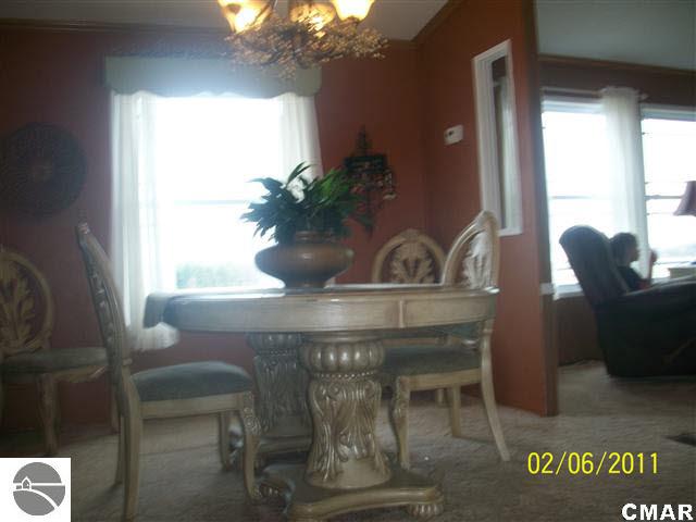 8191 South Vandecar Road Mount Pleasant, MI 48858 - Photo 4 of 16 1772509-3.JPG