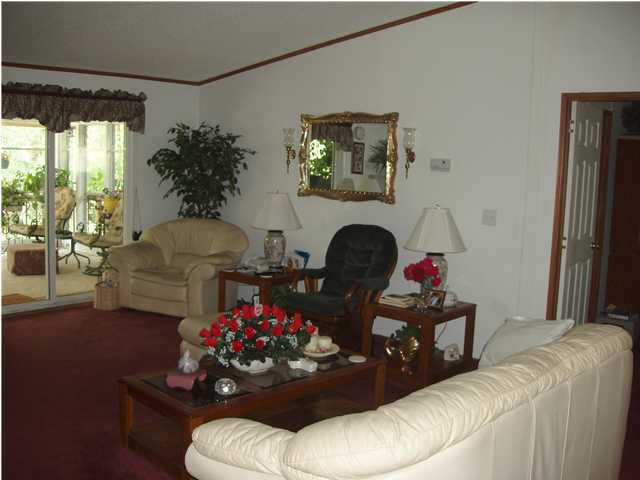 586 Stillwater Road Freeport, FL 32439 - Photo 10 of 18 Gallery Image 10