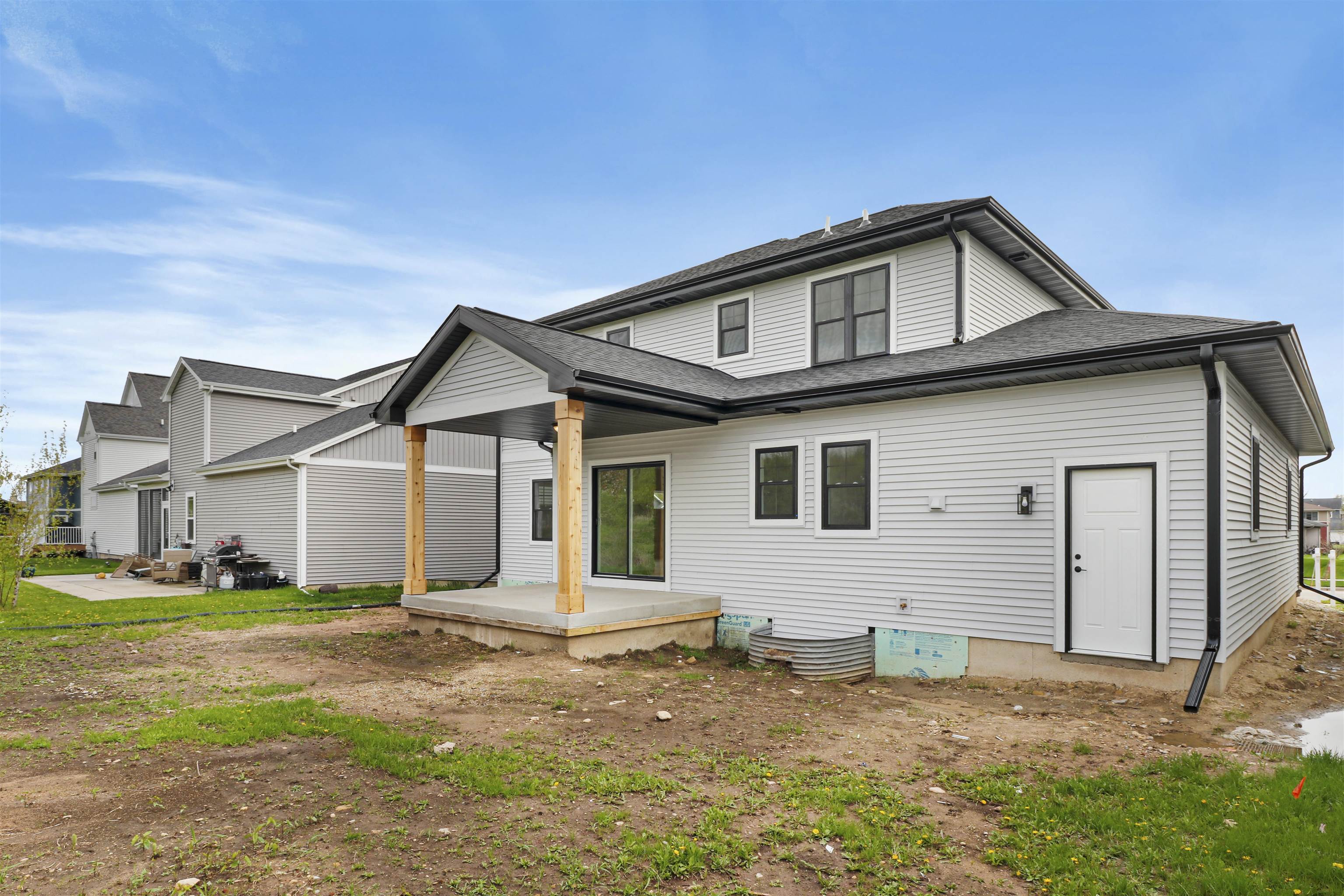 3240 Prospect Drive Sun Prairie, WI 53590 - Photo 7 of 35