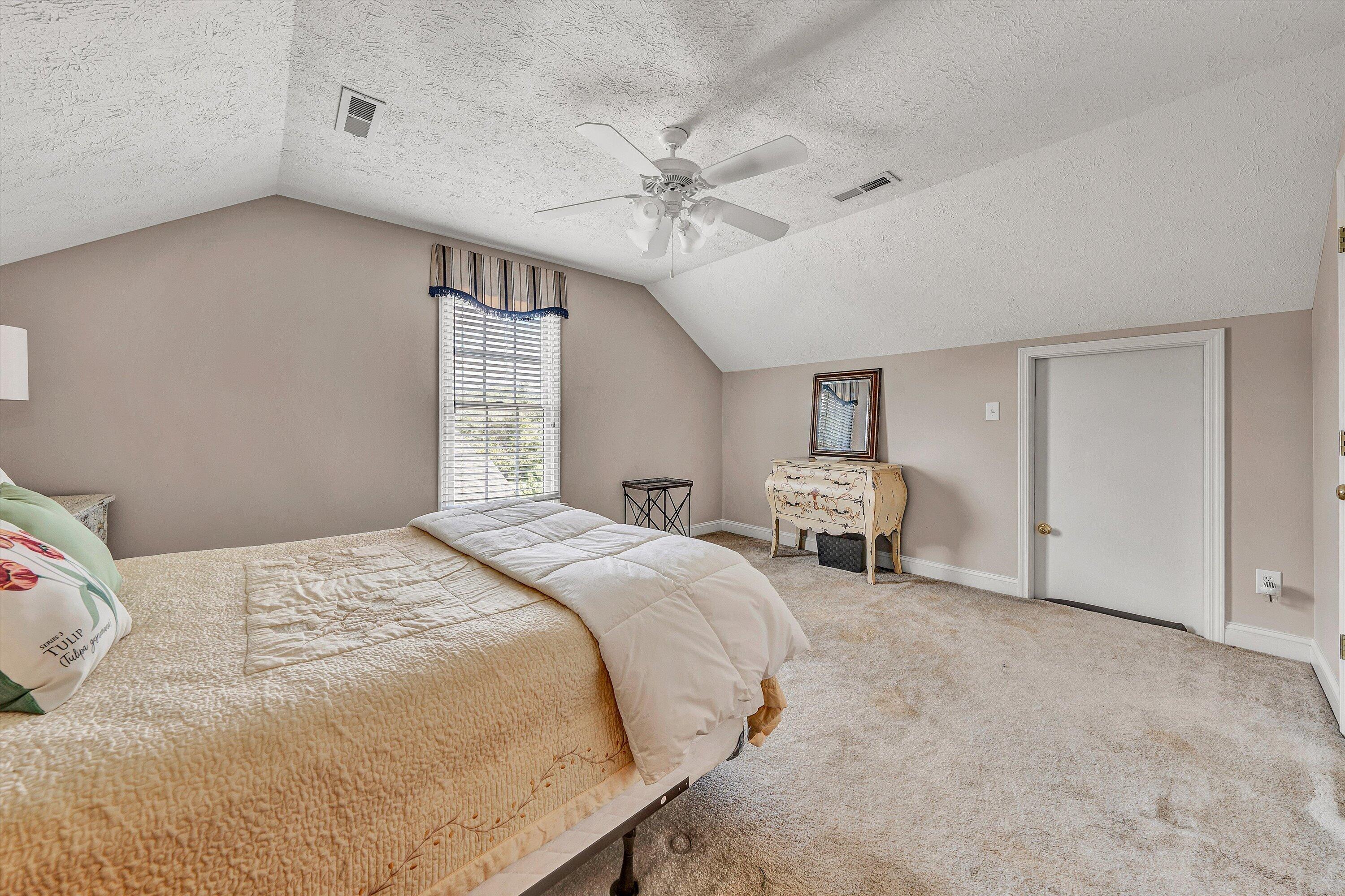 1235 Mountain View Road Vinton, VA 24179 - Photo 28 of 39 29-DSC00112