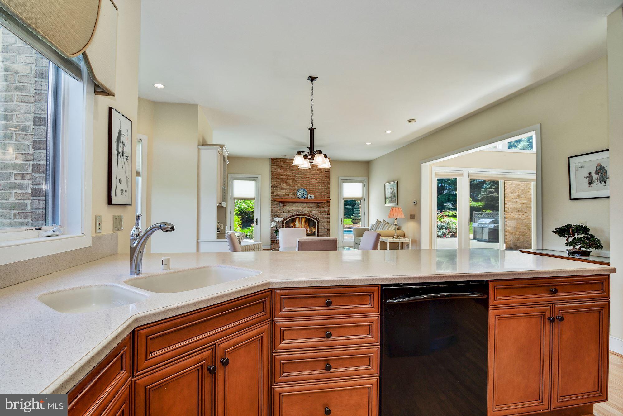 13047 Hall Shop Road Highland, MD 20777 - Photo 16 of 58 Breakfast Bar