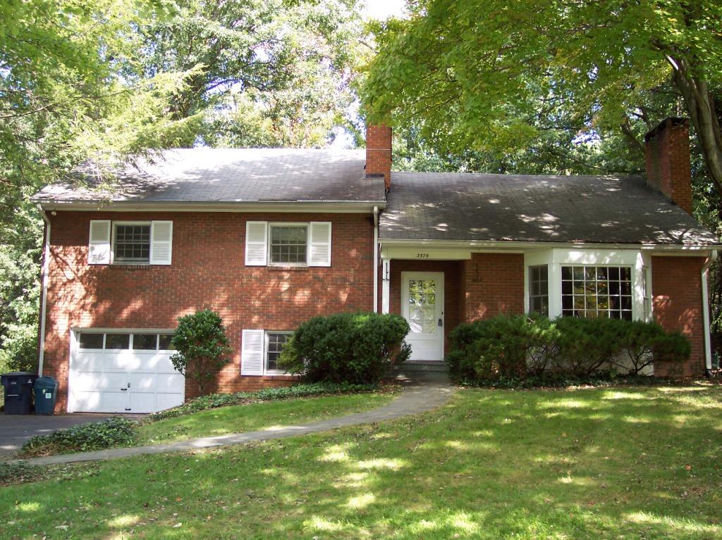 3574 Wright Road Southwest Roanoke, VA 24015 - Photo 1 of 1 Front