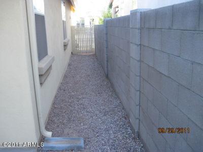 15316 West Wethersfield Road Surprise, AZ 85379 - Photo 5 of 18 5