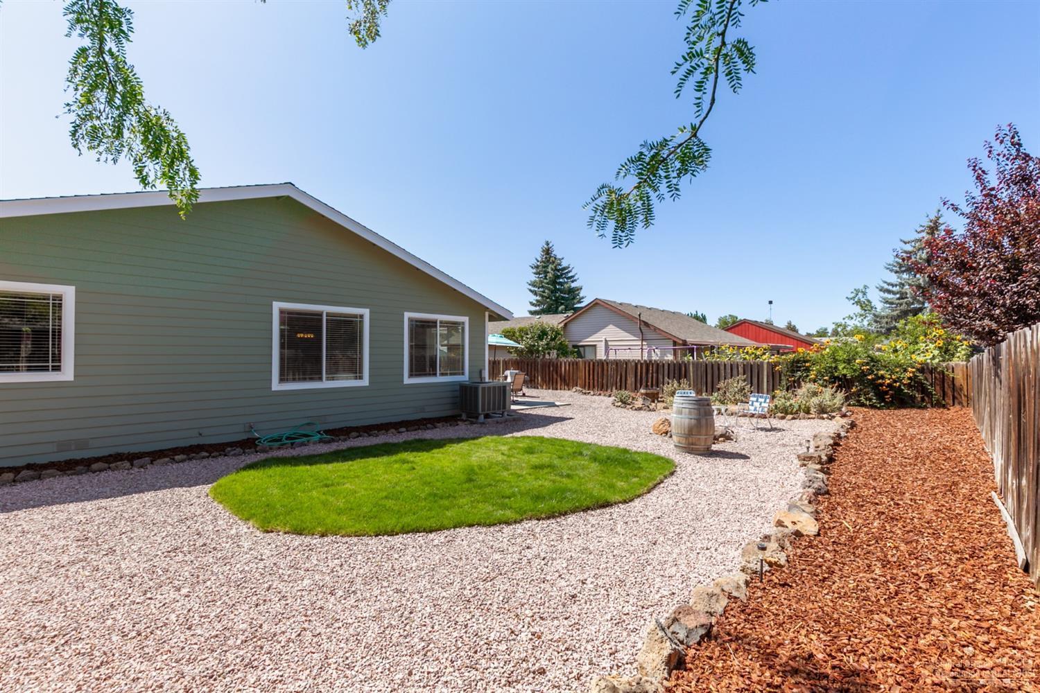 2403 Southwest Fissure Loop Redmond, OR 97756 - Photo 5 of 25 Additional Photo