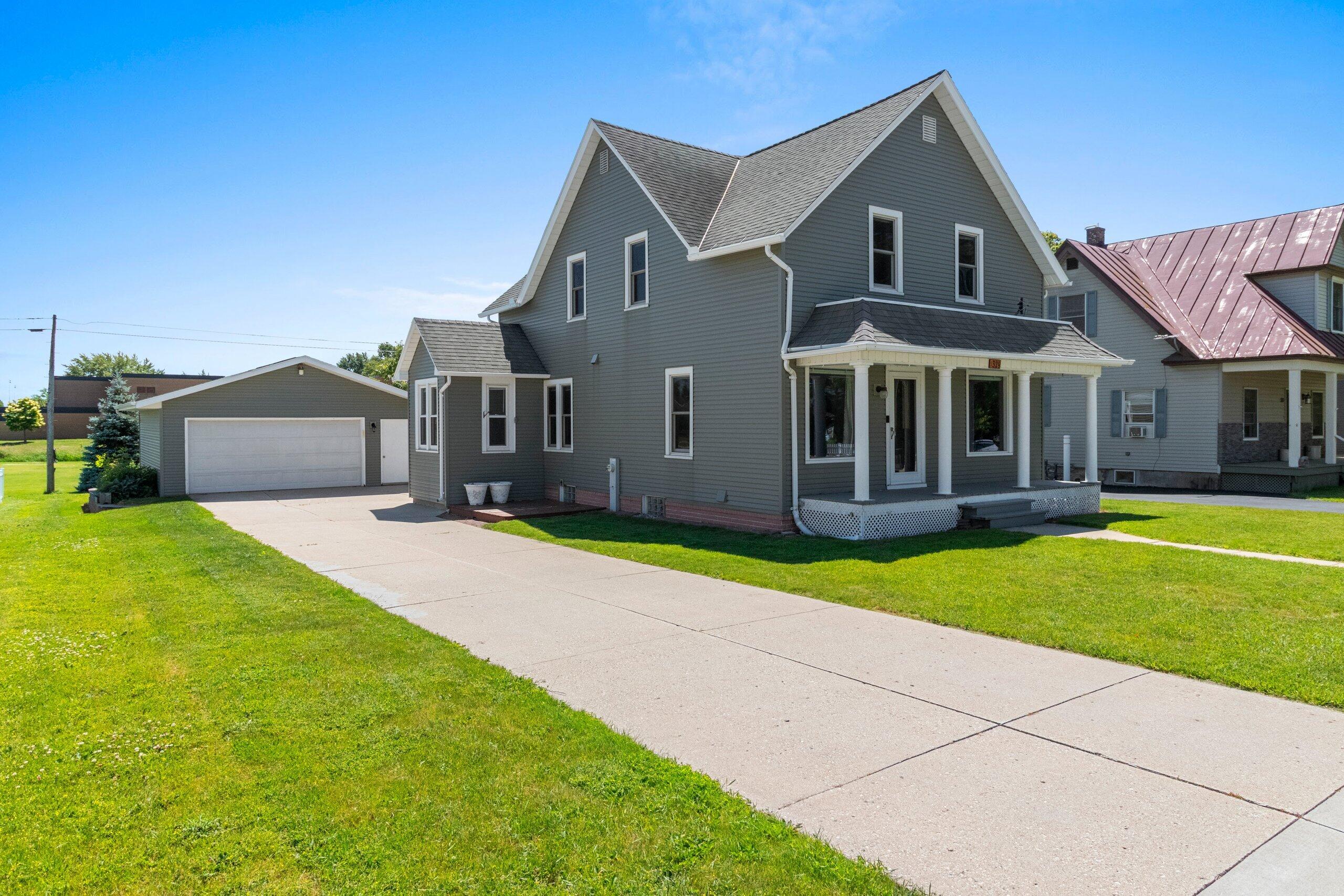 329 Mill Street Reedsville, WI 54230 - Photo 3 of 66 005-329MillStreet-Reedsville-WI-54230-SM