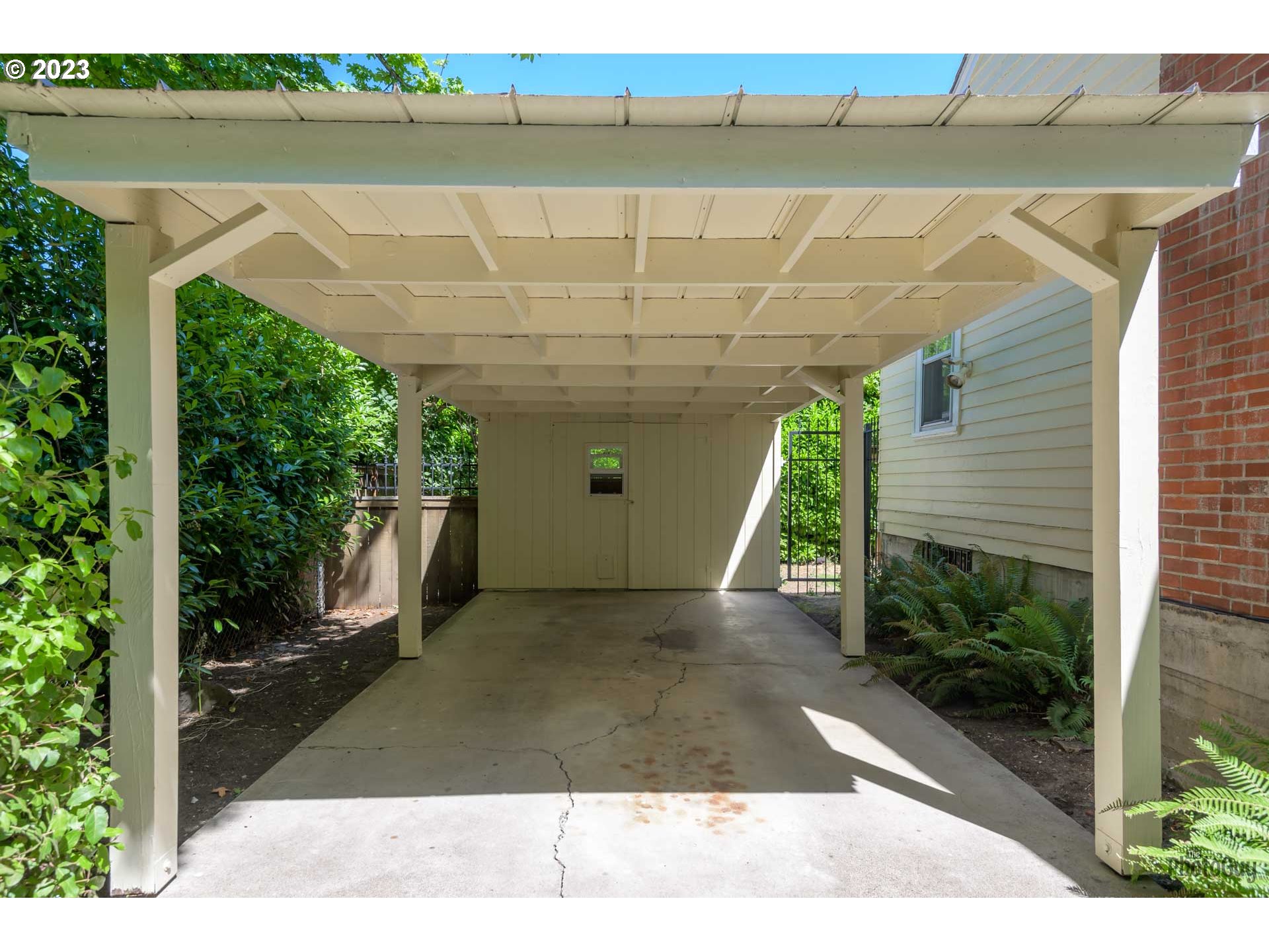 1041 Madison Street Eugene, OR 97402 - Photo 31 of 34