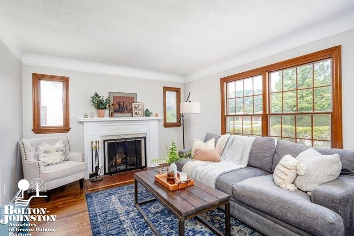 321 Moross Road Grosse Pointe Farms, MI 48236 - Photo 3 of 52