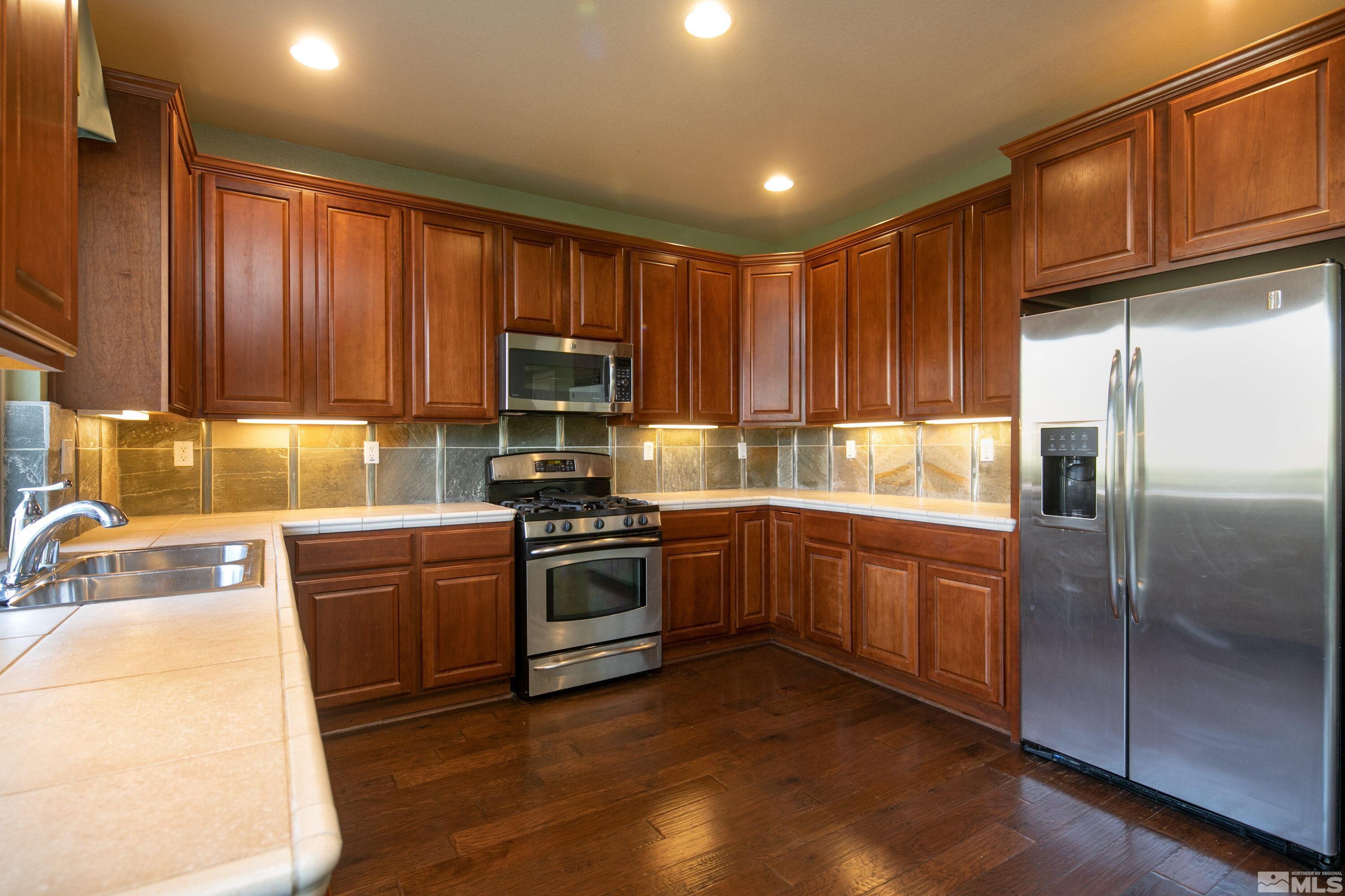 7090 Sterling Point Court Reno, NV 89523 - Photo 5 of 38 Photo 5