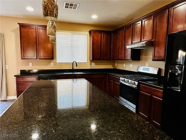 $2,650 | 10428 Doman Avenue, Las Vegas, NV 89166
