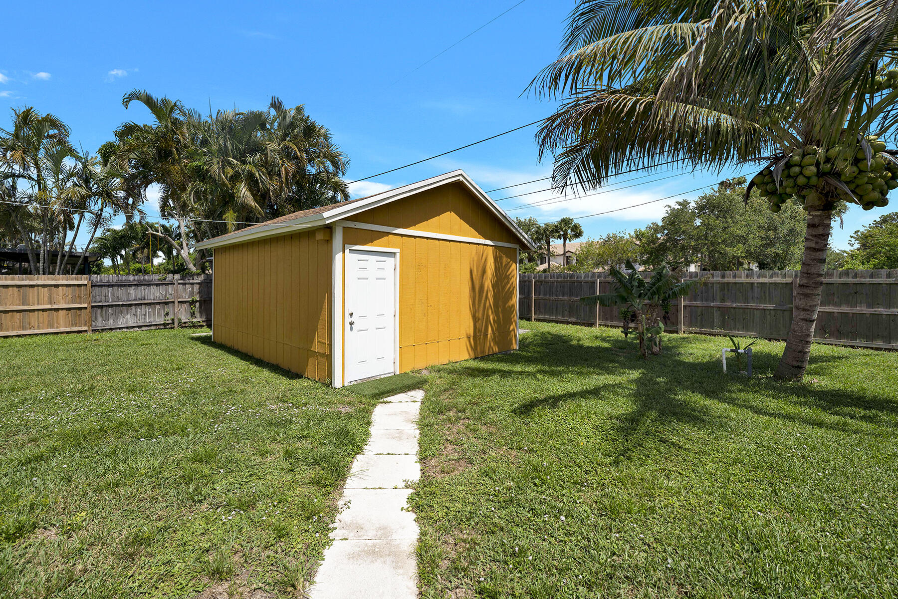 5385 Adams Road Delray Beach, FL 33484 - Photo 36 of 46 a view of backyard with green space