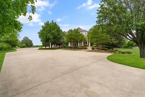 $2,595,000 | 343 East Town East Boulevard, Sunnyvale, TX 75182