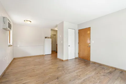 $2,000,000 | 4927-4935 University Avenue Northeast, Columbia Heights, MN 55421