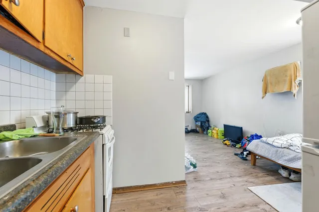 $2,000,000 | 4927-4935 University Avenue Northeast, Columbia Heights, MN 55421