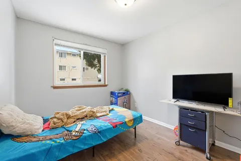 $2,000,000 | 4927-4935 University Avenue Northeast, Columbia Heights, MN 55421