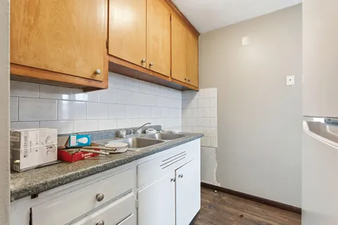 $2,000,000 | 4927-4935 University Avenue Northeast, Columbia Heights, MN 55421