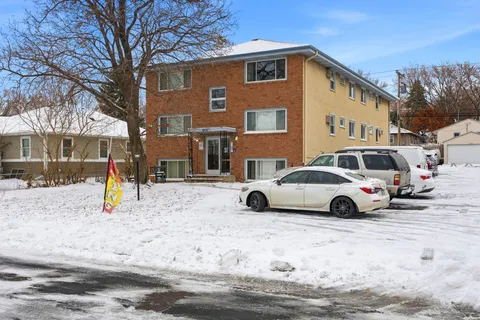 $2,000,000 | 4927-4935 University Avenue Northeast, Columbia Heights, MN 55421