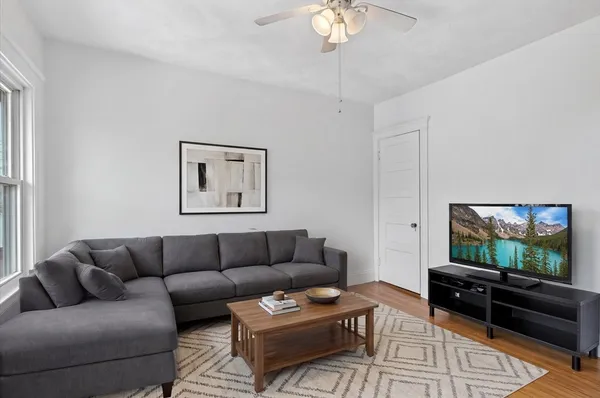 $819,900 | 1619 Massachusetts Avenue, Unit 37, Cambridge, MA 02138