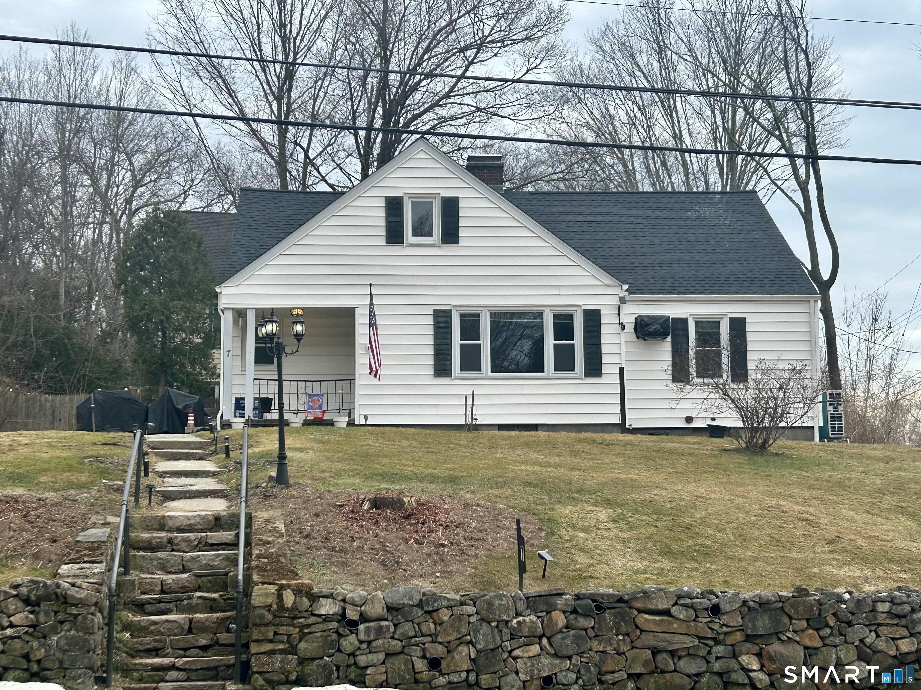 7 East Lake Road Trumbull, CT 06611 - Photo 1 of 1