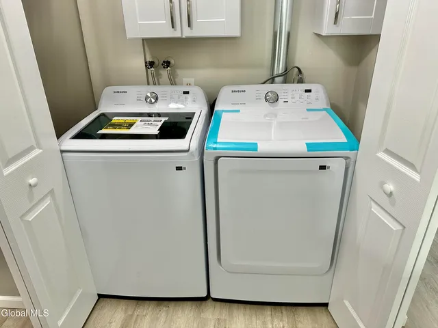 $1,750 | 31 Suncrest Drive, Unit 1, Waterford, NY 12188