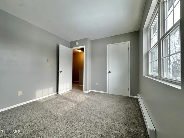 $1,750 | 31 Suncrest Drive, Unit 1, Waterford, NY 12188