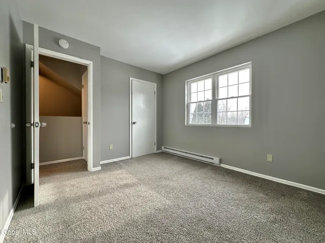 $1,750 | 31 Suncrest Drive, Unit 1, Waterford, NY 12188