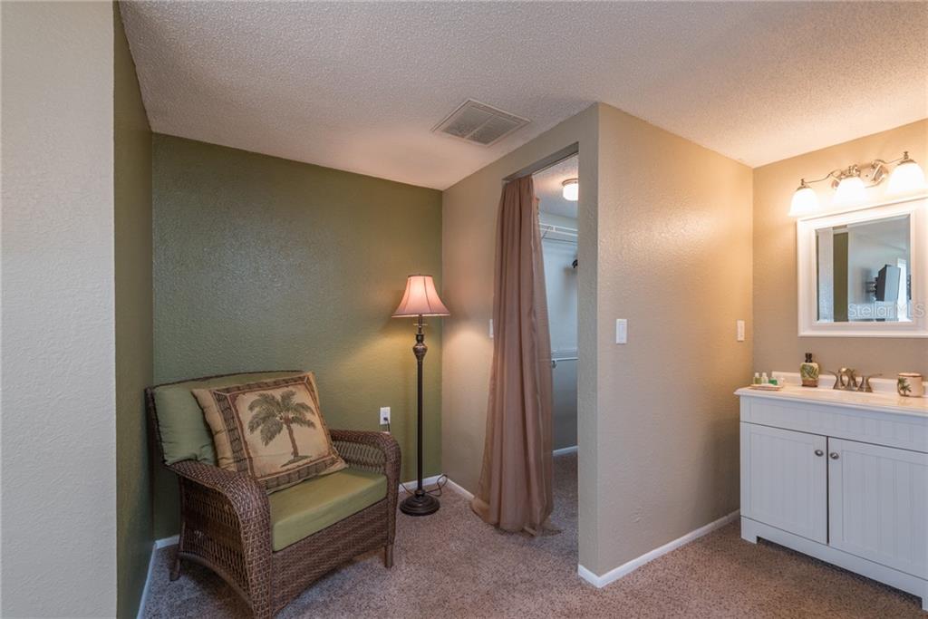 5530 Riddle Road Holiday, FL 34690 - Photo 16 of 31 Gallery Image 16