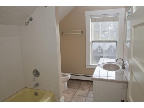 1833 Quechee Main Street Hartford, VT 05059 - Photo 6 of 10