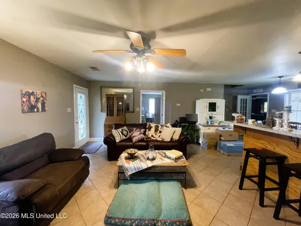 $369,900 | 286 Caleb Lane, Coldwater, MS 38618