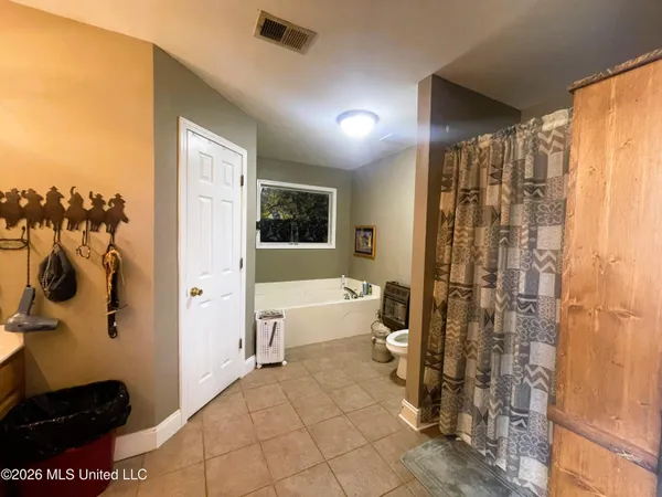 $369,900 | 286 Caleb Lane, Coldwater, MS 38618