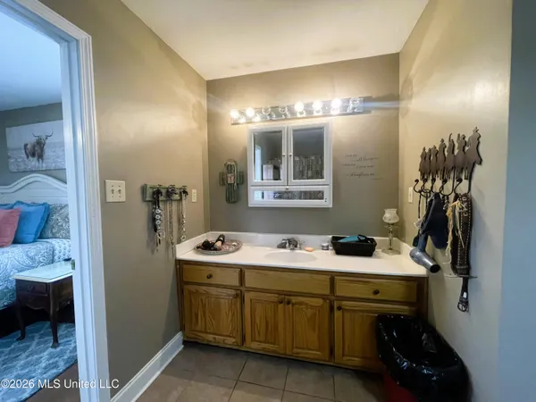 $369,900 | 286 Caleb Lane, Coldwater, MS 38618