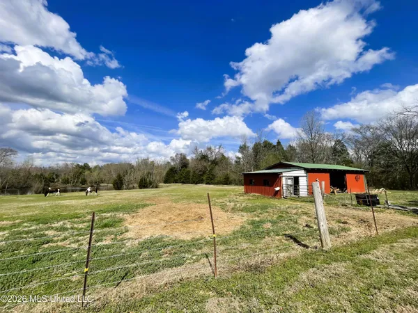 $369,900 | 286 Caleb Lane, Coldwater, MS 38618