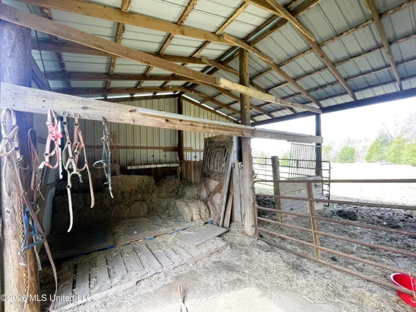 $369,900 | 286 Caleb Lane, Coldwater, MS 38618