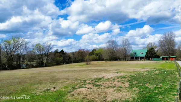 $369,900 | 286 Caleb Lane, Coldwater, MS 38618