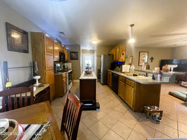 $369,900 | 286 Caleb Lane, Coldwater, MS 38618