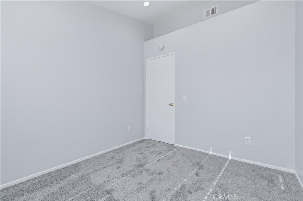 78 Costero Aisle, Unit 301 Irvine, CA 92614 - Photo 27 of 38 a view of an empty room
