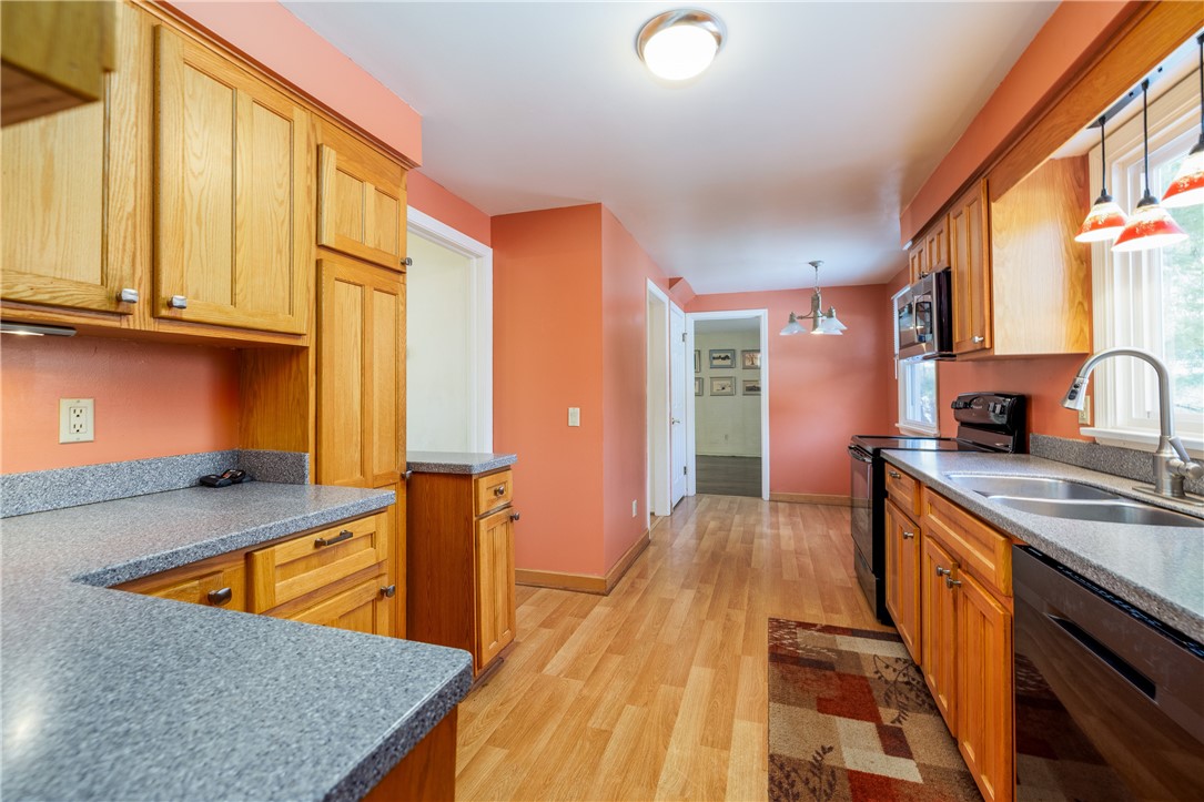 7 Old Post Road Perinton, NY 14450 - Photo 10 of 30