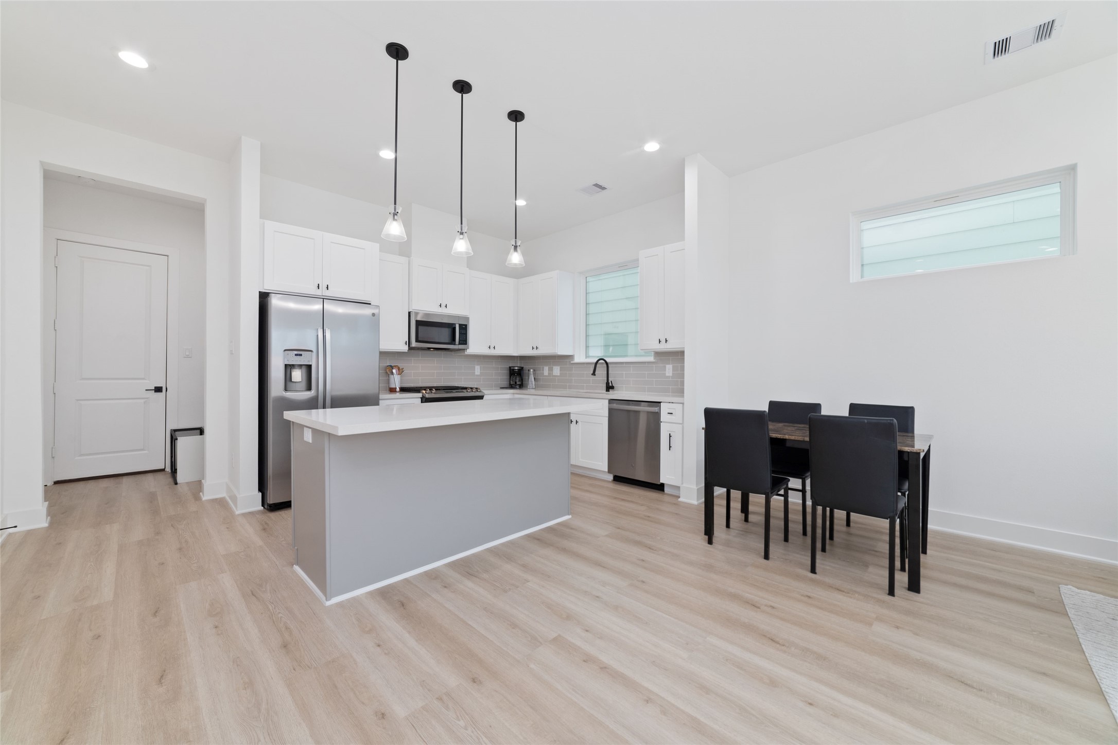 3444 Bolin Road Houston, TX 77092 - Photo 10 of 28