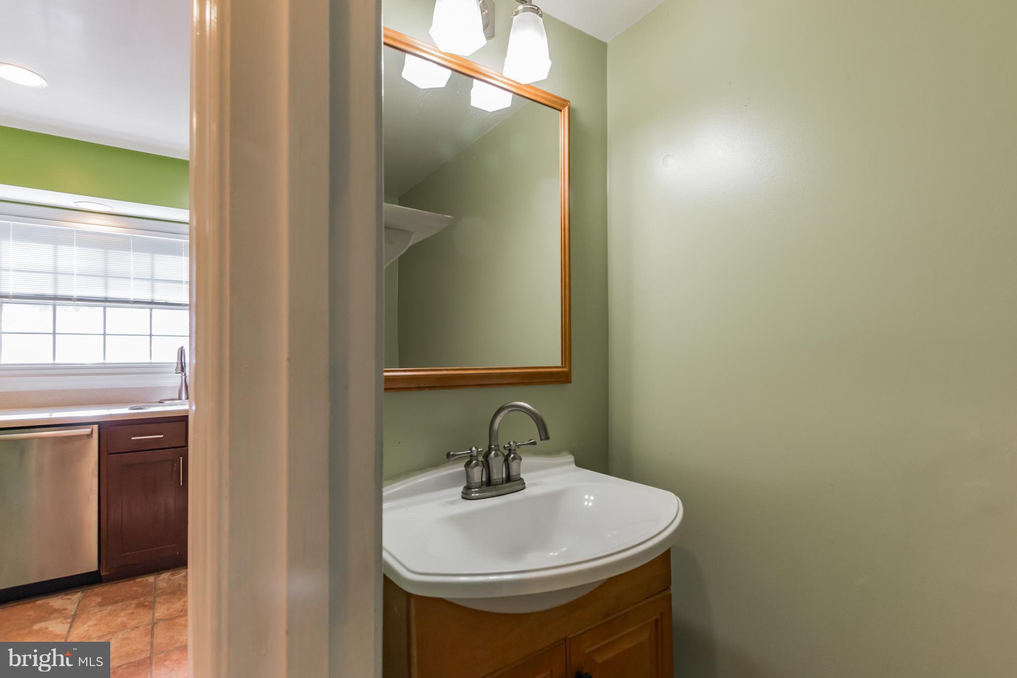 12711 Turquoise Terrace Silver Spring, MD 20904 - Photo 13 of 30 Bath