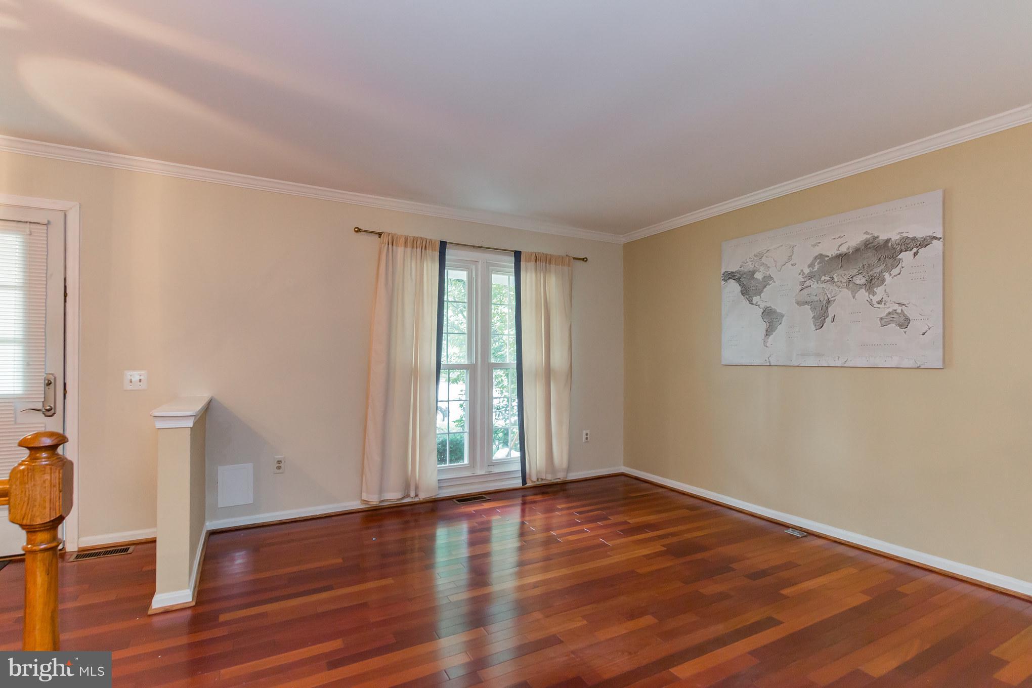 12711 Turquoise Terrace Silver Spring, MD 20904 - Photo 6 of 30 Living Room