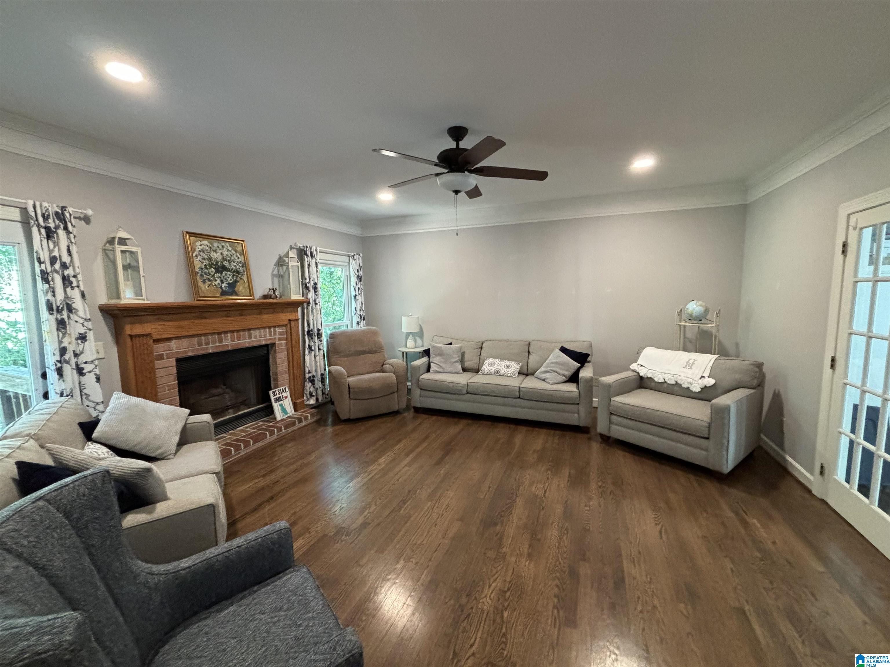 202 Newgate Circle Alabaster, AL 35007 - Photo 3 of 19