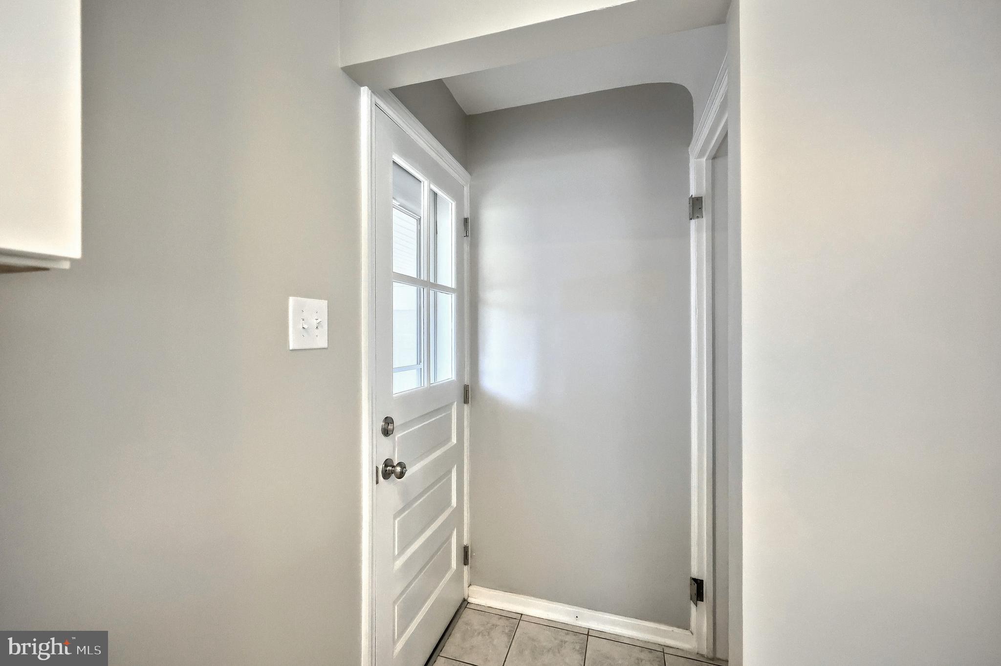 106 North Williams Street York, PA 17404 - Photo 21 of 42 a view of a hallway with windows