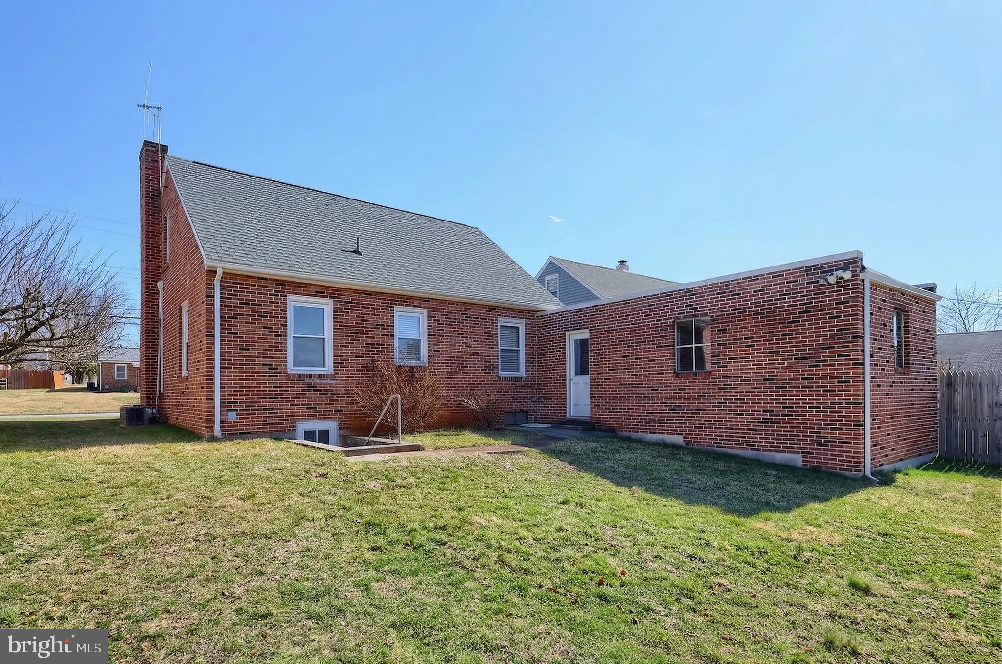 106 North Williams Street York, PA 17404 - Photo 10 of 42 a view of a house with a yard