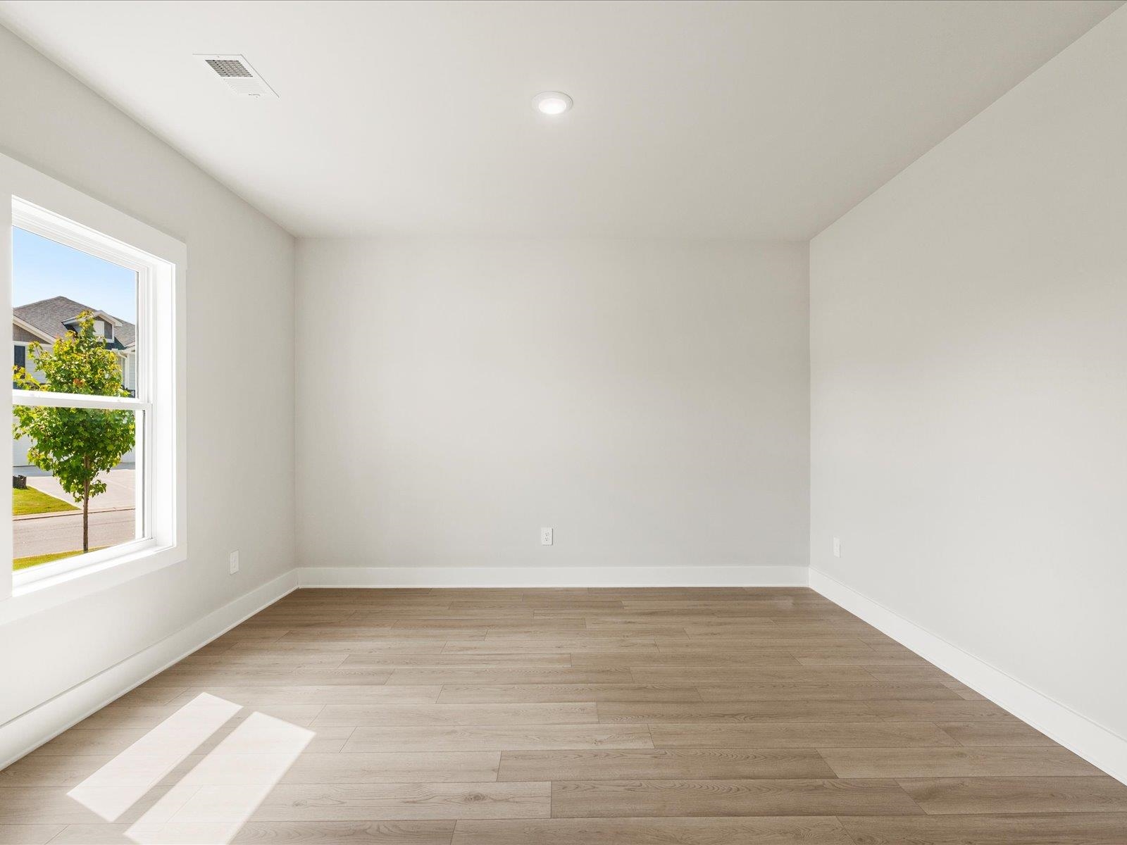 312 Allingham Road Piedmont, SC 29673 - Photo 4 of 37 Gallery Image 4