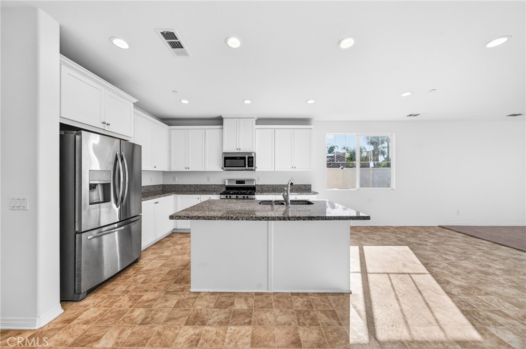 30355 Paca Court Menifee, CA 92584 - Photo 10 of 45