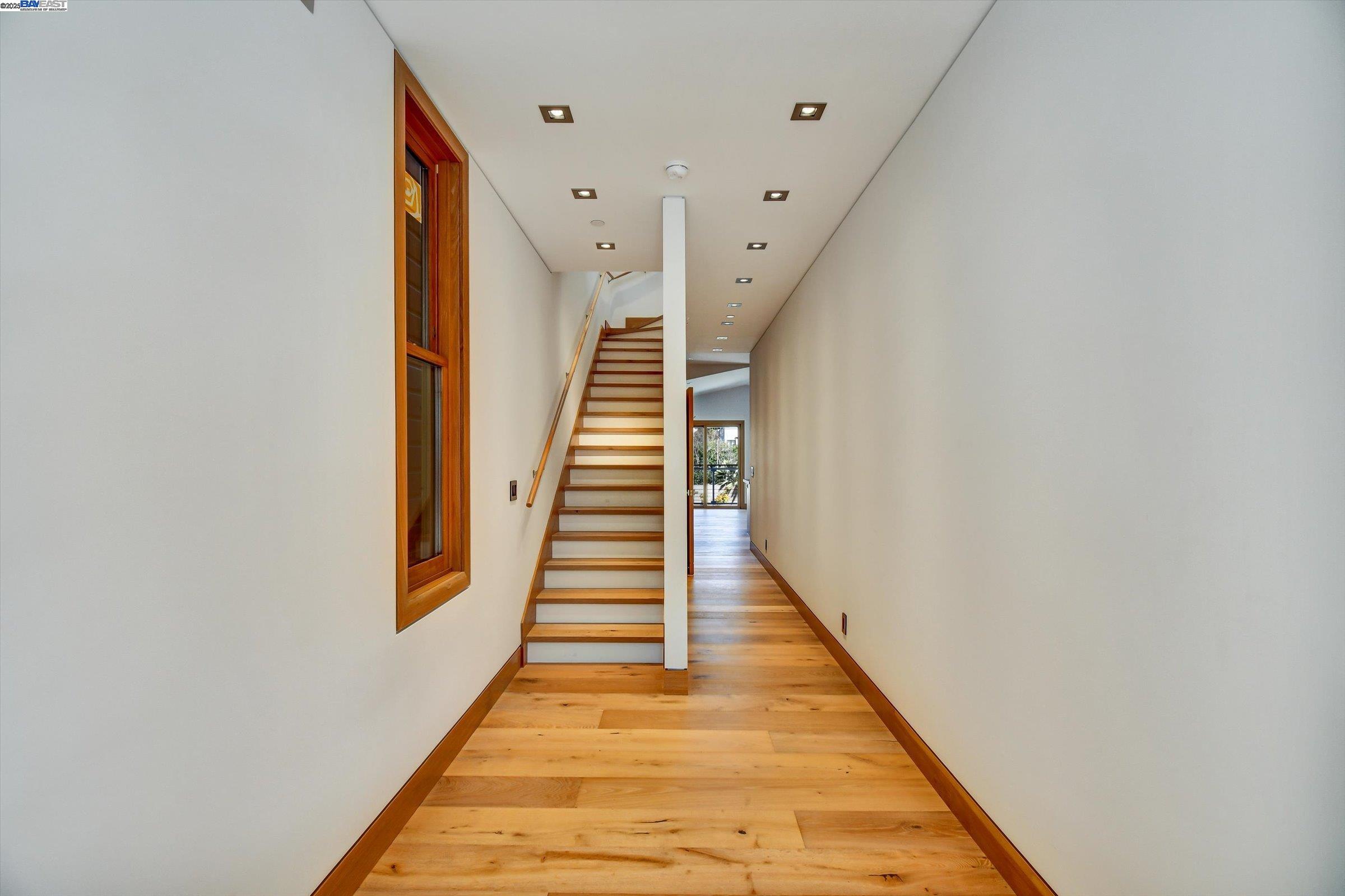1208 Stanyan Street San Francisco, CA 94117 - Photo 24 of 60 a view of entryway