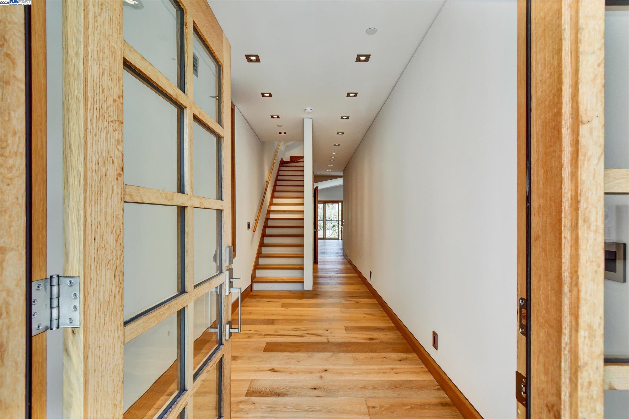 1208 Stanyan Street San Francisco, CA 94117 - Photo 3 of 60 a view of entryway