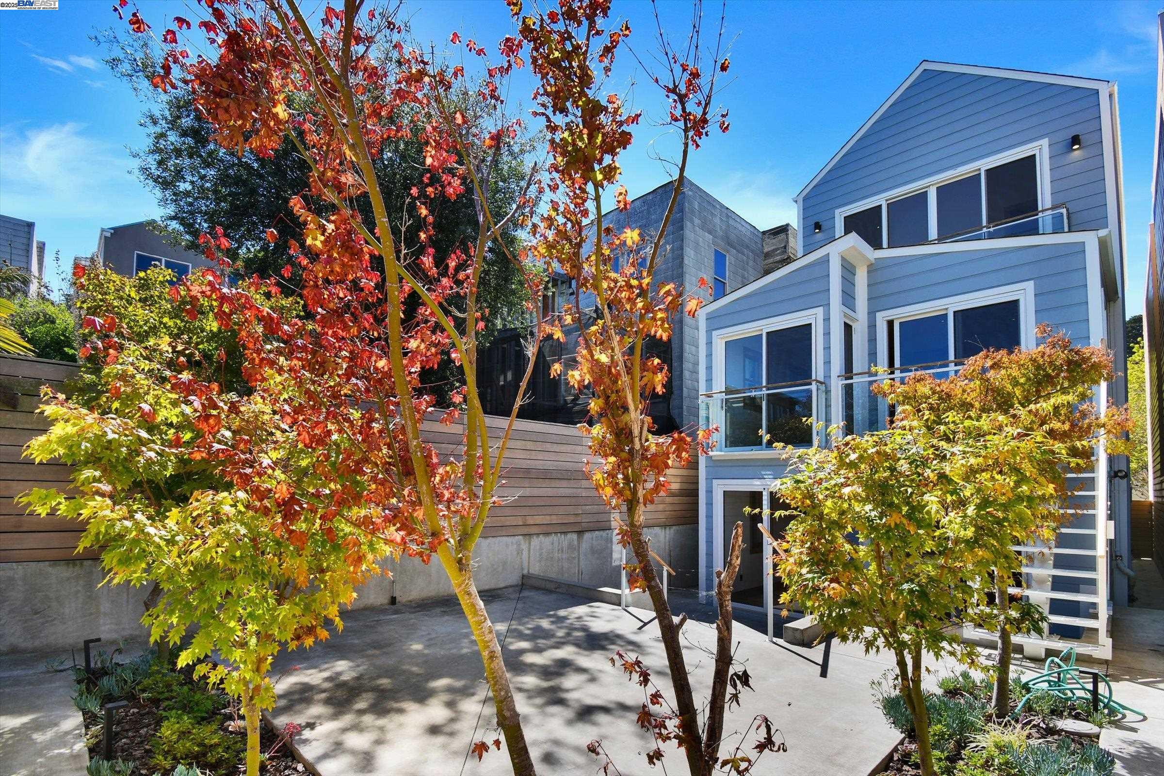 1208 Stanyan Street San Francisco, CA 94117 - Photo 53 of 60 a pathway of a house