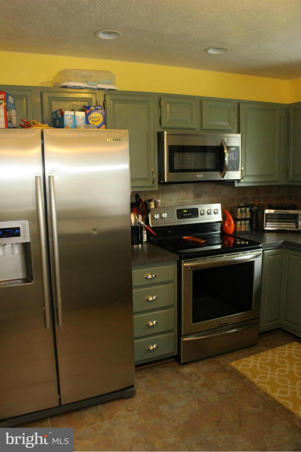 1465 Canterbury Road Front Royal, VA 22630 - Photo 13 of 29 Kitchen