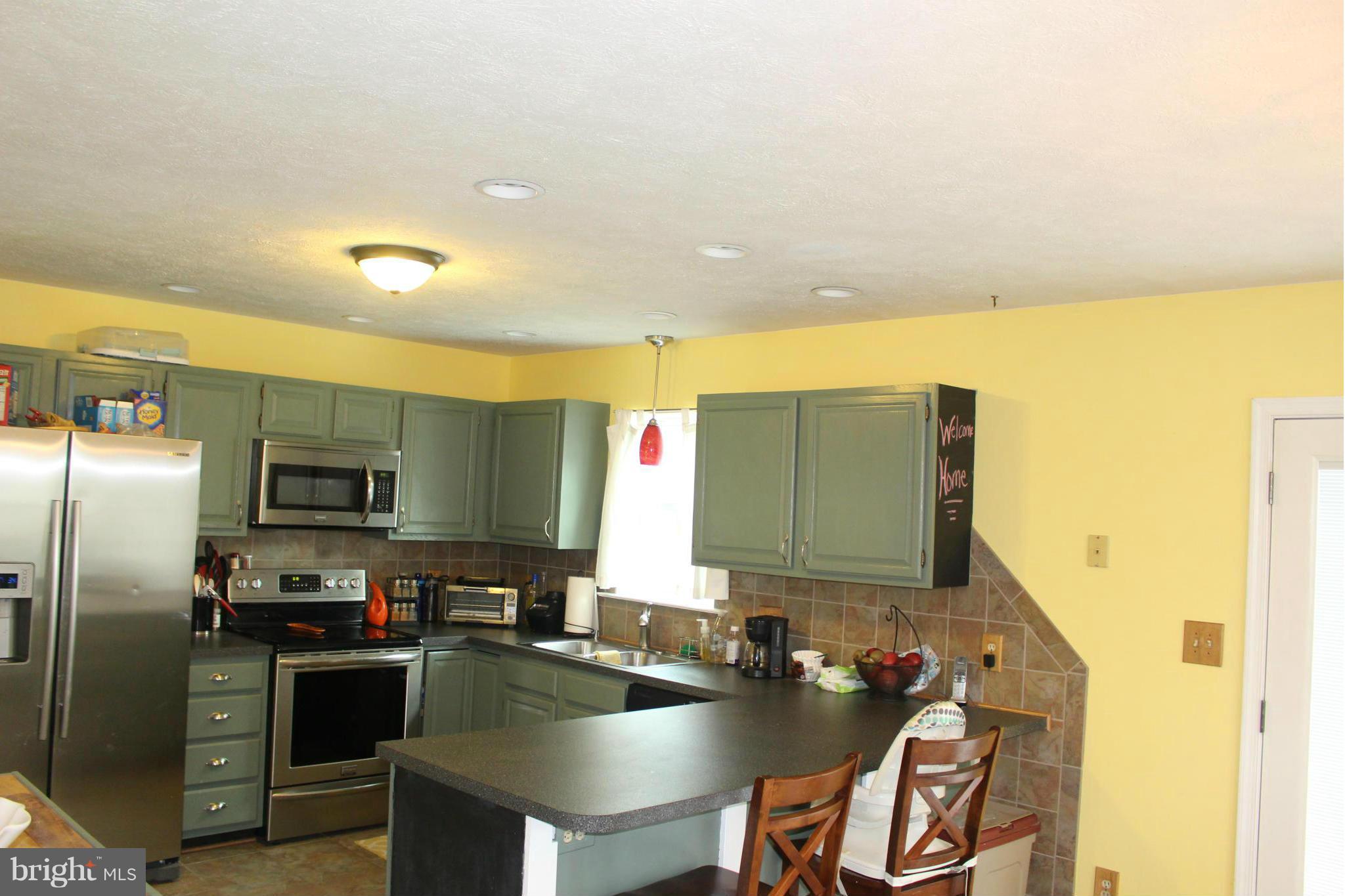 1465 Canterbury Road Front Royal, VA 22630 - Photo 4 of 29 Kitchen