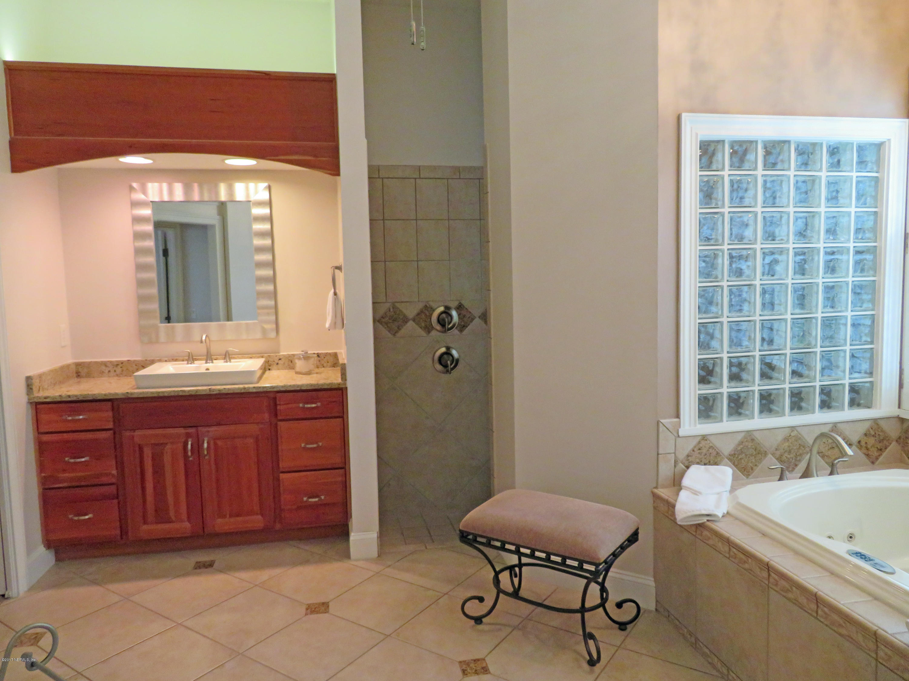 11751 Brady Road Jacksonville, FL 32223 - Photo 25 of 44 MASTER BATH2